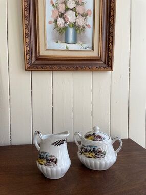 Grindley - Sunday Morning - Sugar bowl and creamer